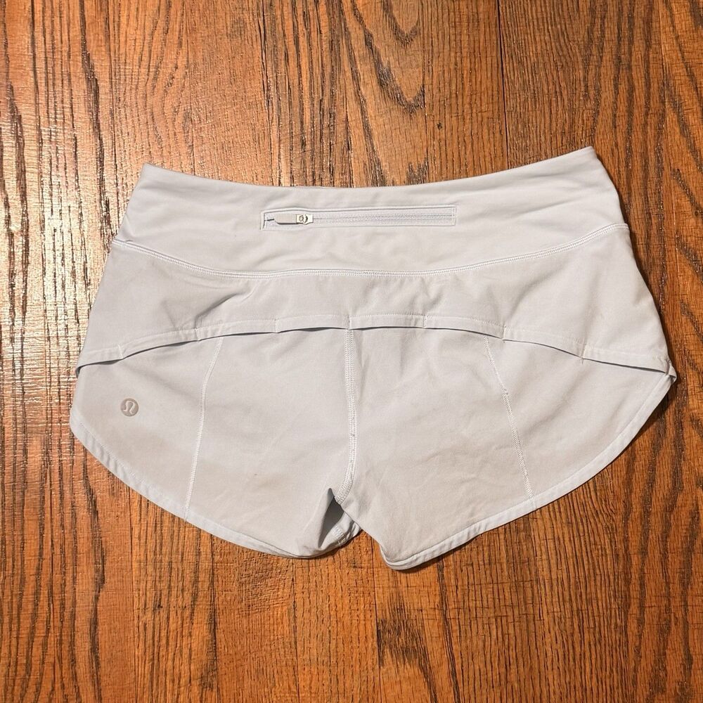 Lululemon Woman's Blue Low Rise Speed Up Shorts 2.5" Inseam Sz 2